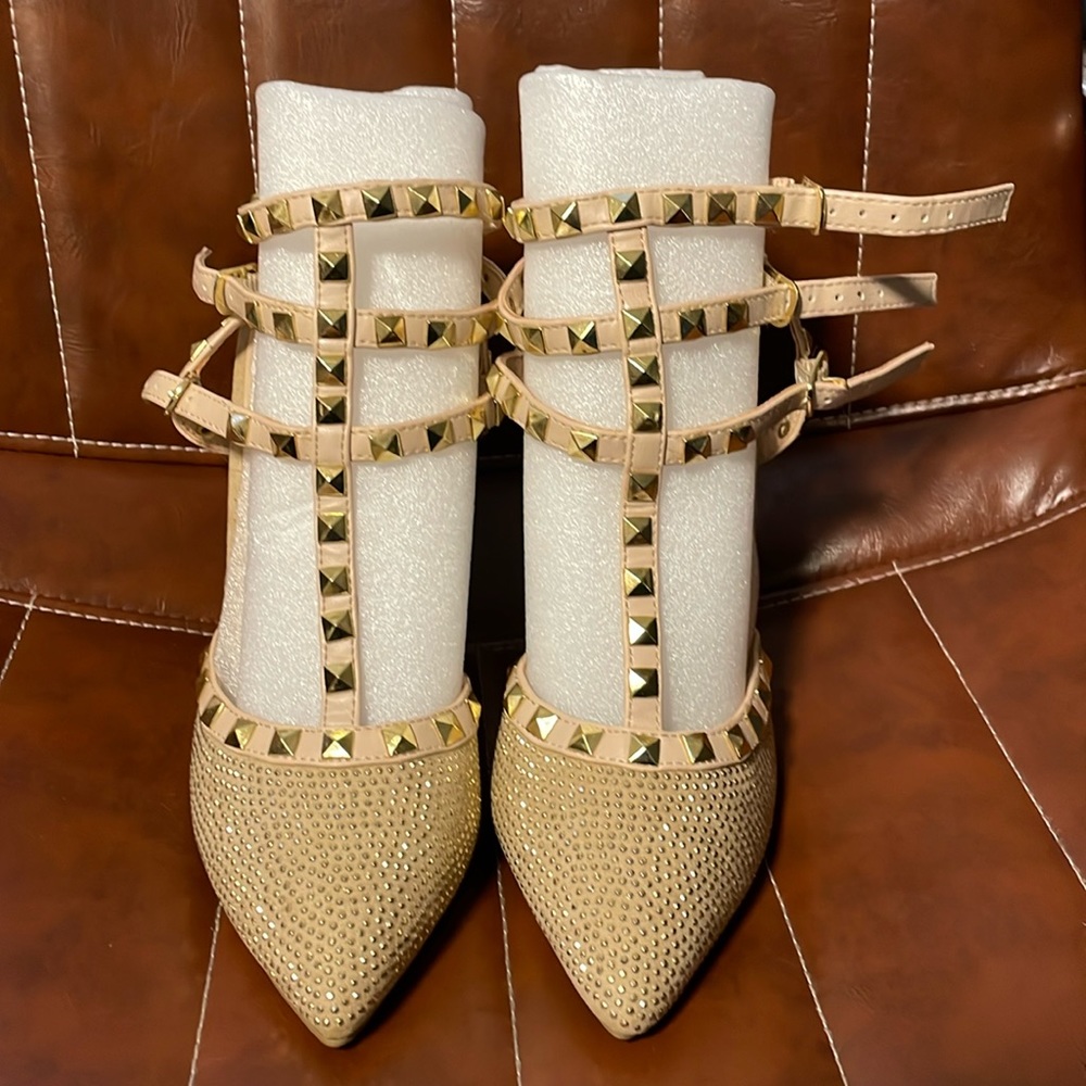 Wild Diva brand new heels, closed toe